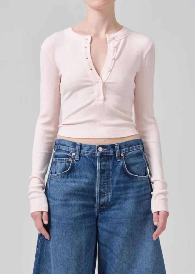 Citizens Of Humanity Varra Henley In Cameo Women Tops