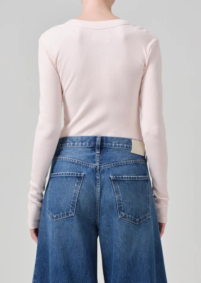 Citizens Of Humanity Varra Henley In Cameo Women Tops