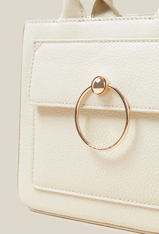Claudie Pierlot Anouck Grained Leather Chain Bag Oats Women Crossbody Bags Claudie Pierlot Anouck Grained Leather Chain Bag Oats Women Crossbody Bags