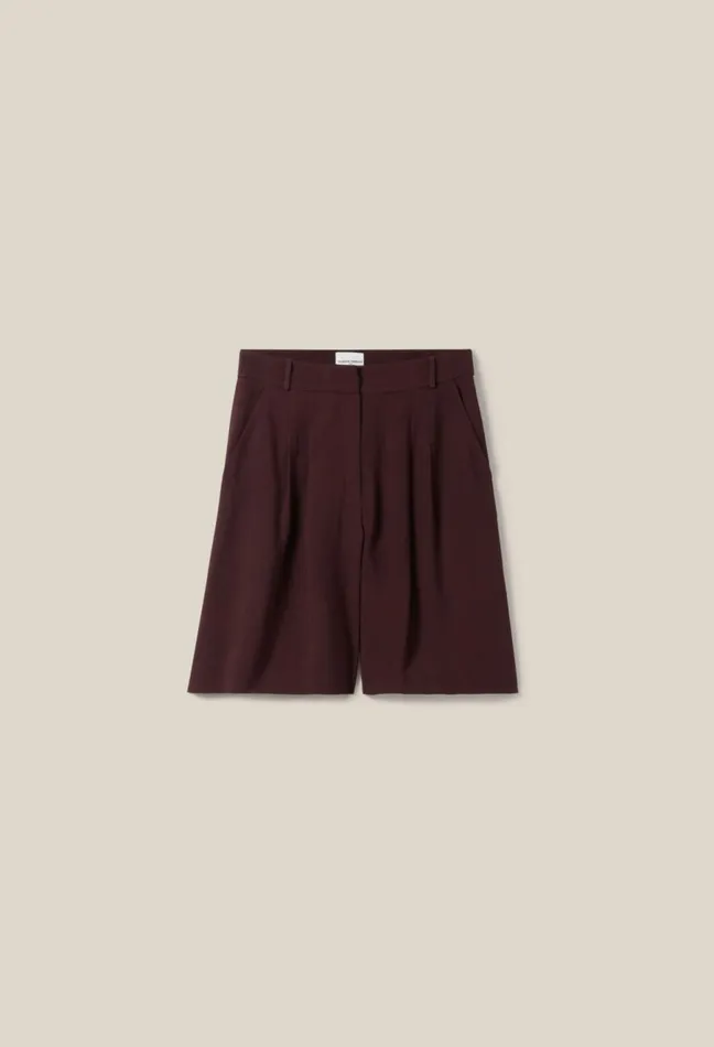 Claudie Pierlot HighWaisted Cappuccino Bermuda Cappucino Women Skirts And Shorts Claudie Pierlot HighWaisted Cappuccino Bermuda Cappucino Women Skirts And Shorts