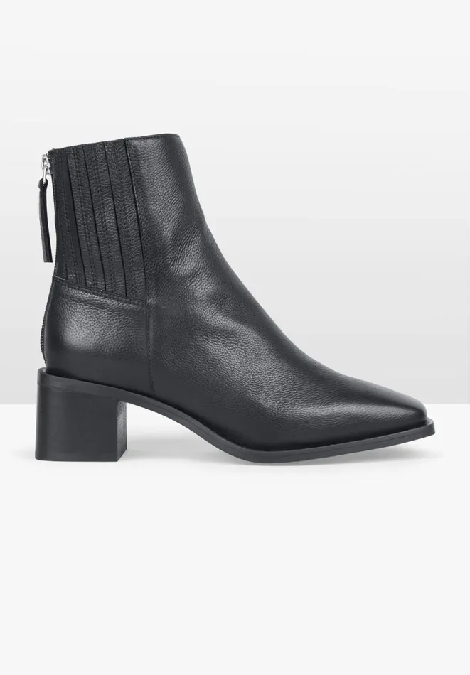 Hush Boots Women Rye Leather Square Toe Boots Black