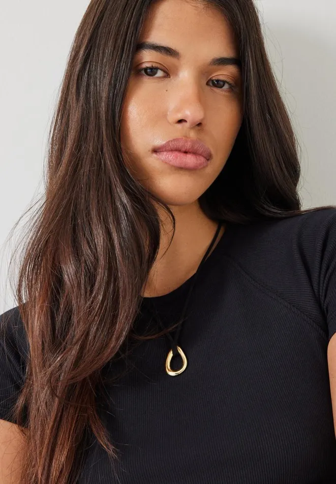 Hush Jewellery Women Ophelia Pendant Necklace Gold Hush Jewellery Women Ophelia Pendant Necklace Gold