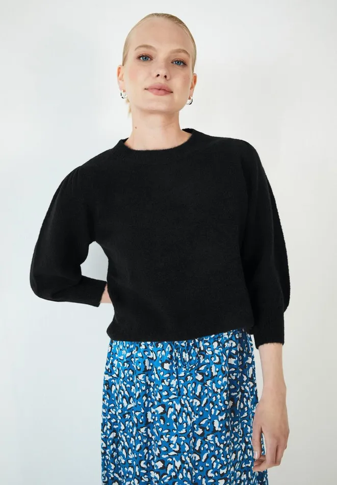 Hush Jumpers and Cardigans Women Hattie Wool Blend Crew Neck Jumper Black