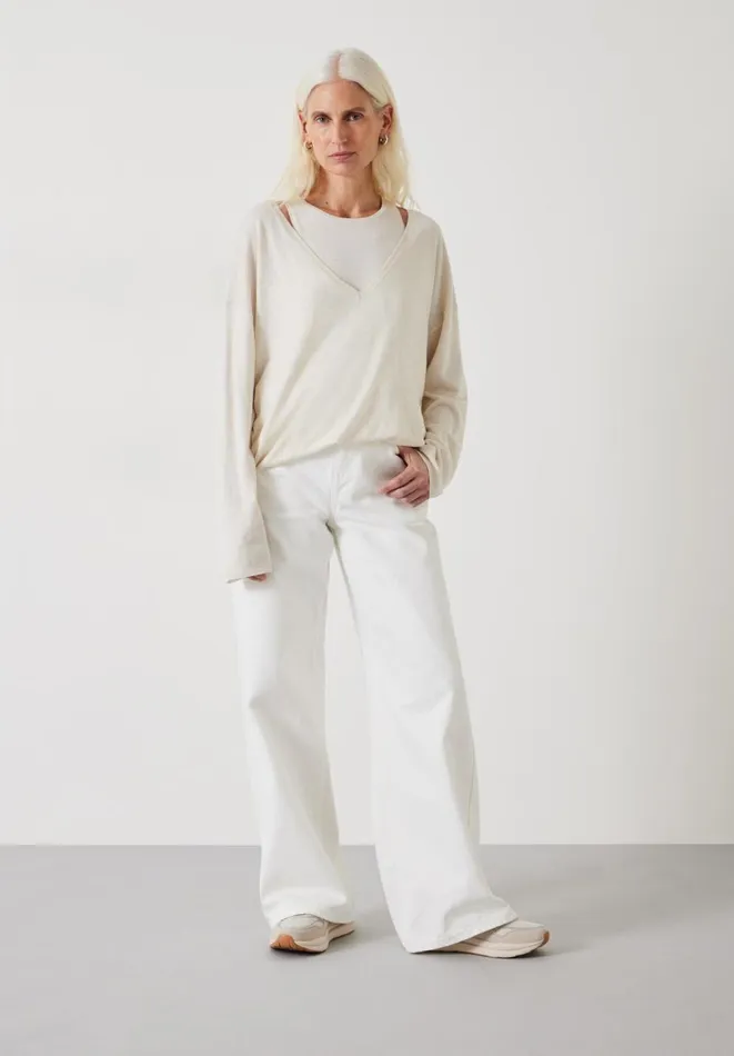 Hush Jumpers and Cardigans Women Kitty Super Slouchy Easy V Jumper Soft White Hush Jumpers and Cardigans Women Kitty Super Slouchy Easy V Jumper Soft White