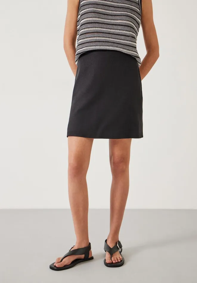Hush Skirts Women Sunny Linen Mini Skirt Black Hush Skirts Women Sunny Linen Mini Skirt Black