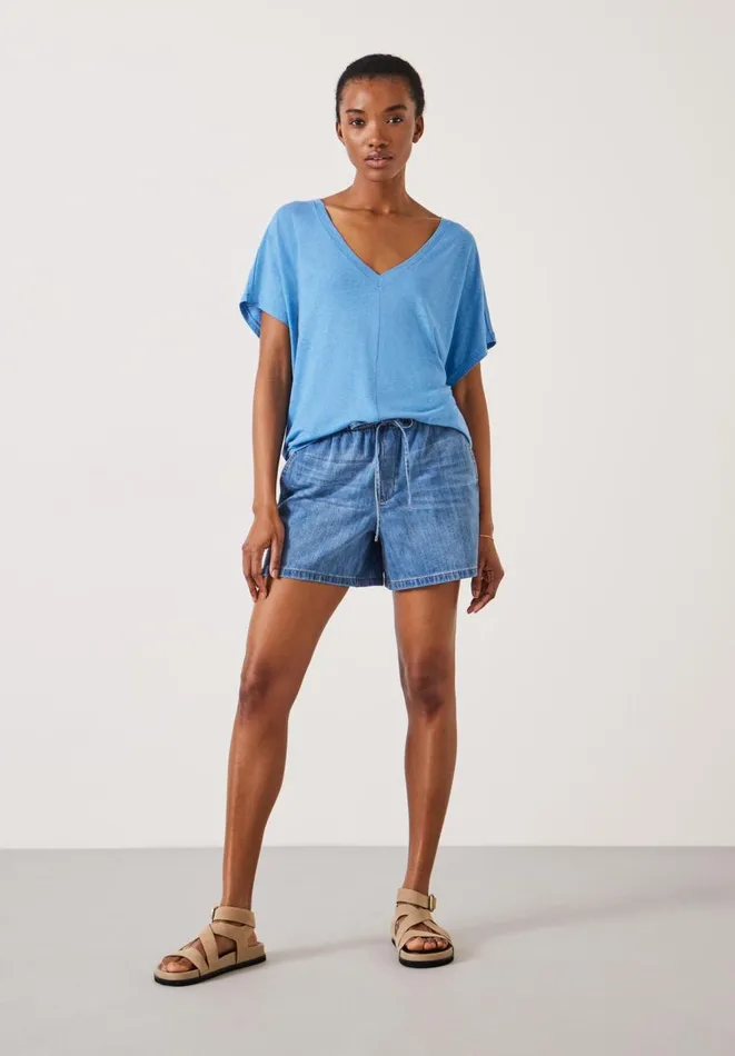 Hush Tops and Tshirts Women Danny Linen VNeck TShirt Bright Blue Hush Tops and Tshirts Women Danny Linen VNeck TShirt Bright Blue