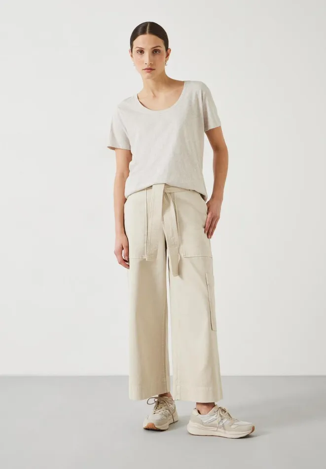 Hush Tops and Tshirts Women Hari Scoop Neck Cotton Slub TShirt Oatmeal Marl Hush Tops and Tshirts Women Hari Scoop Neck Cotton Slub TShirt Oatmeal Marl