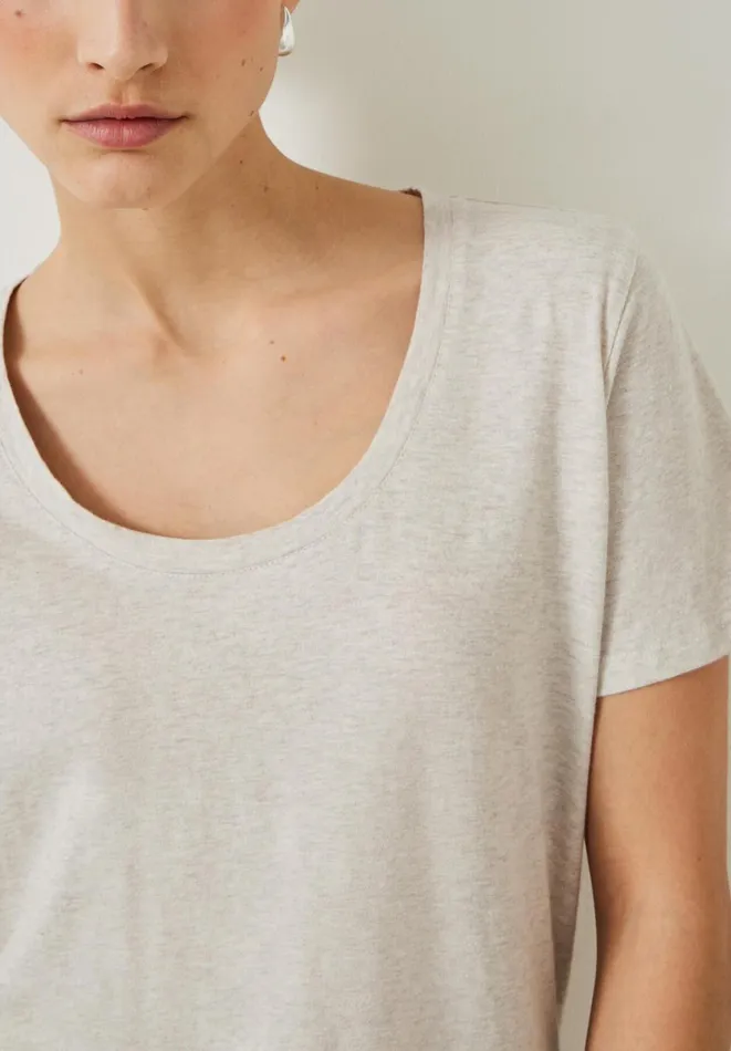 Hush Tops and Tshirts Women Hari Scoop Neck Cotton Slub TShirt Oatmeal Marl Hush Tops and Tshirts Women Hari Scoop Neck Cotton Slub TShirt Oatmeal Marl