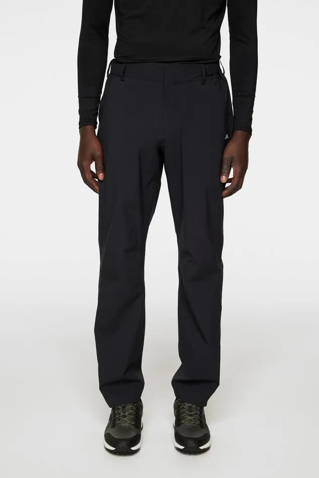 JLindeberg Trousers Men Bridge Rain Pant