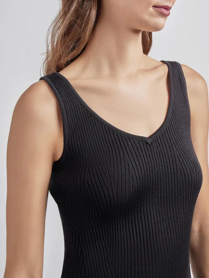 Misook Shaped Ribbed Knit VNeck Tank Women Tops and Tees Misook Shaped Ribbed Knit VNeck Tank Women Tops and Tees