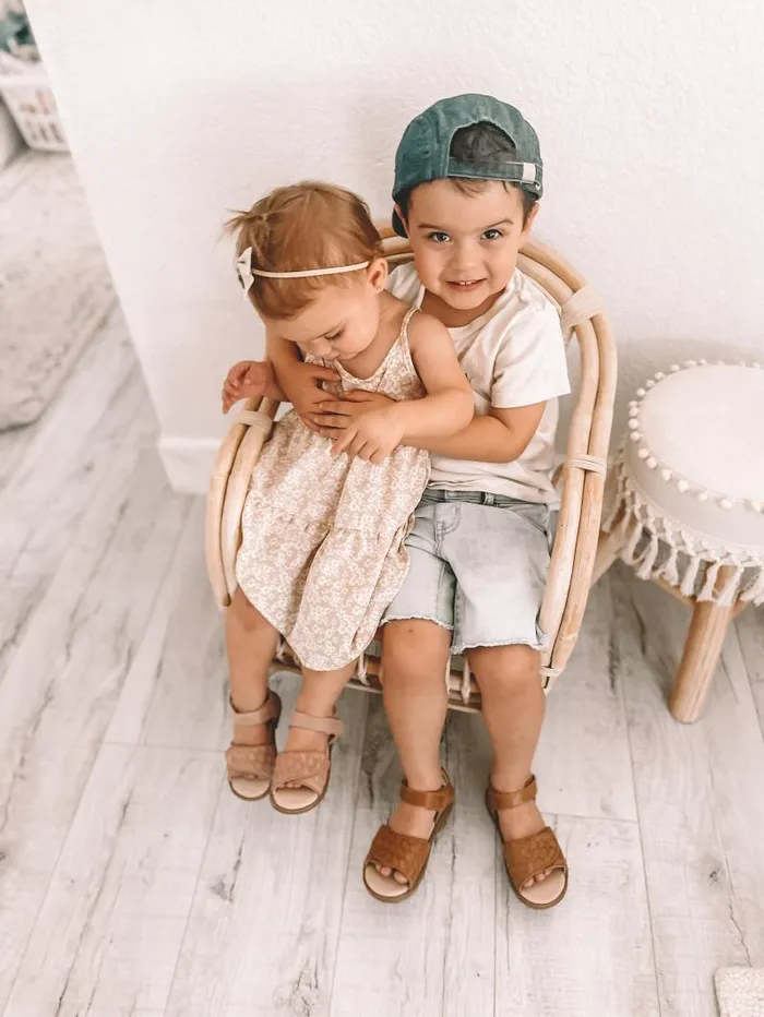 Nisolo Baby Toddler and Kids Shoes Women Woven Hard Sole Sandal Walnut Walnut