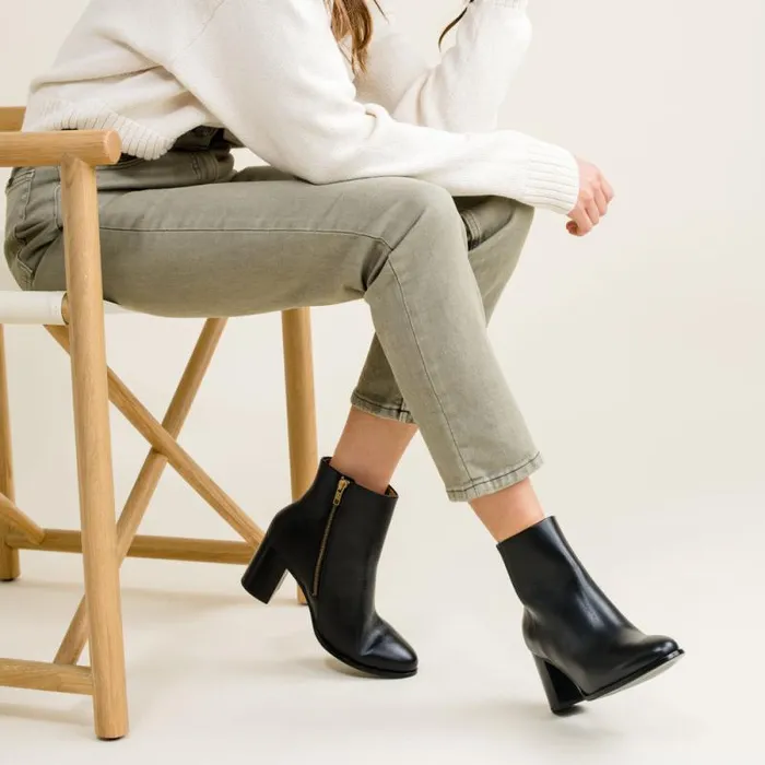 Nisolo Boots Women Lia Heeled Bootie Black