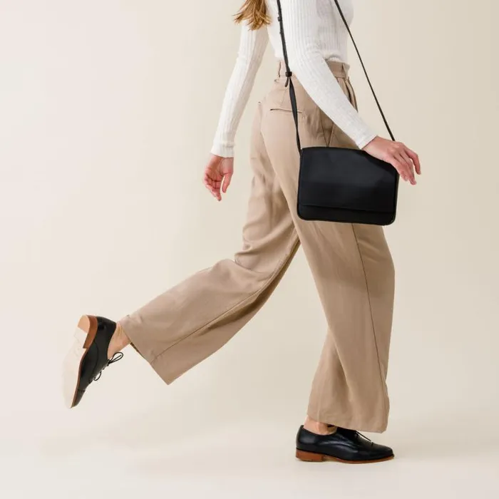 Nisolo Flats and Slip Ons Women Emilia Cap Toe Oxford Black Nisolo Flats and Slip Ons Women Emilia Cap Toe Oxford Black