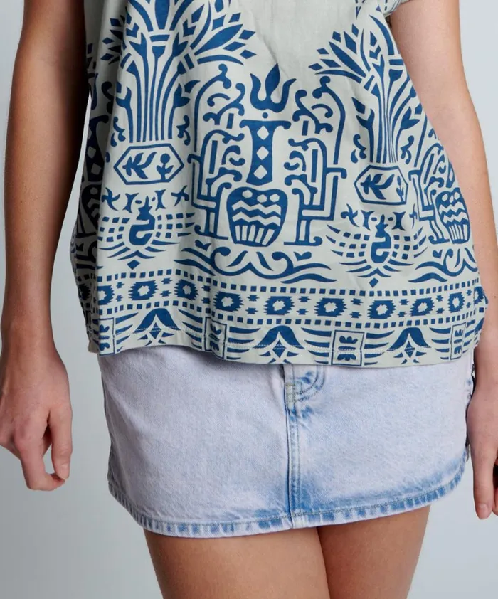 One Teaspoon Basic Tees ORGANIC COTTON BABYLON GARDENS UNISEX TEE 8211 Women One Teaspoon Basic Tees ORGANIC COTTON BABYLON GARDENS UNISEX TEE 8211 Women