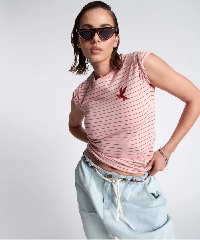 One Teaspoon Tees and Tanks BOWER BIRD EMBROIDERED LOGO FITTED TEE PINK 8211 Women One Teaspoon Tees and Tanks BOWER BIRD EMBROIDERED LOGO FITTED TEE PINK 8211 Women