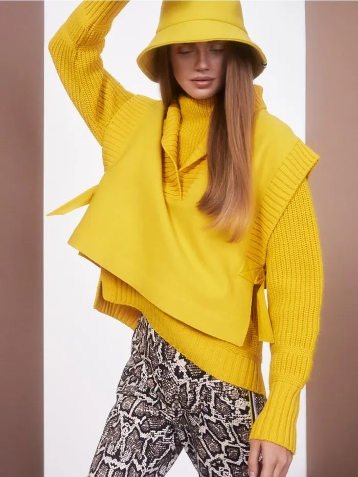 Pullover and Sweatshirts Damen Marc Cain Tank Top Knitted In Germany Corn