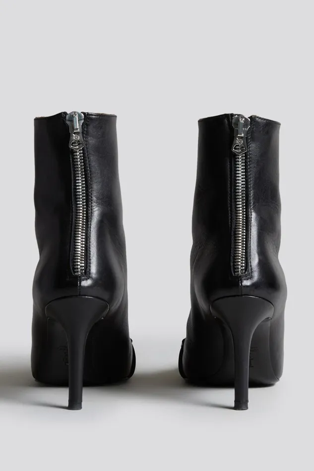 R13 Boots Women SID HEELED HARNESS BOOT 8211 BLACK