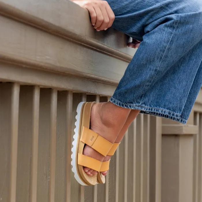 Reef Slides Women Cushion Vista Hi Natural