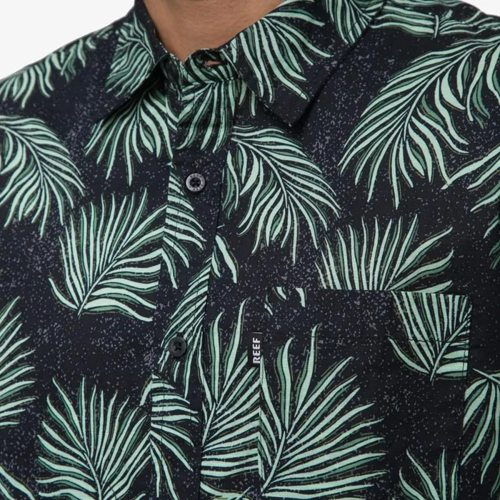 Reef TShirts and Shirts Men Culber Short Sleeve Shirt Caviar