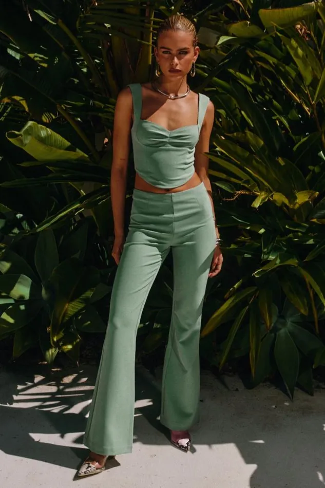 Runaway The Label Crops Shop ELOISA TOP 8211 SAGE Runaway The Label Crops Shop ELOISA TOP 8211 SAGE