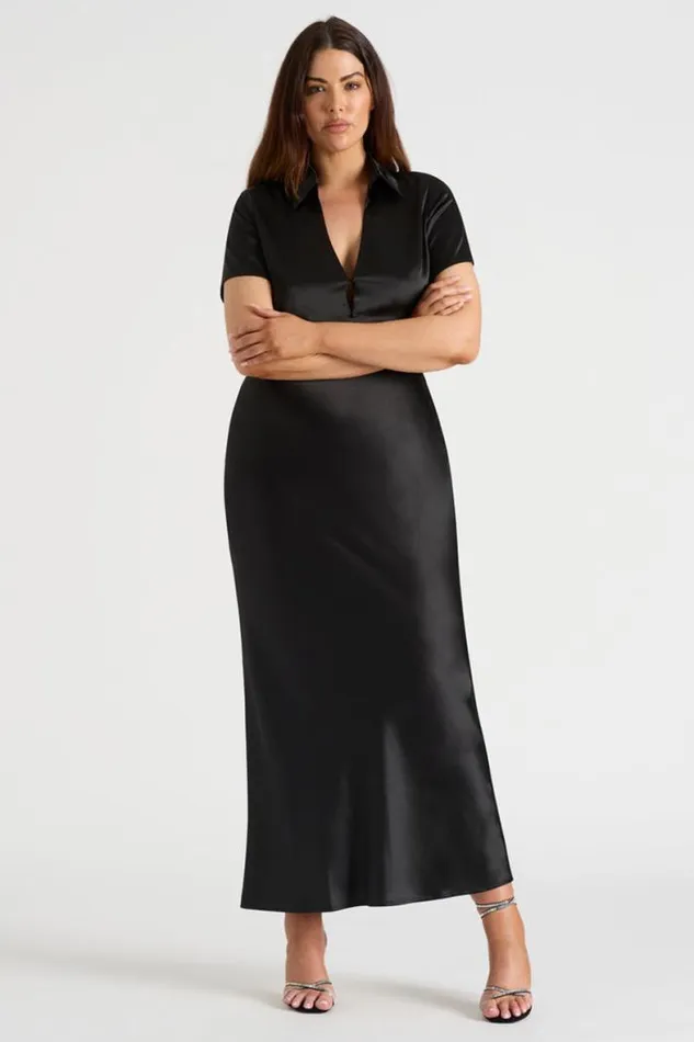Runaway The Label Crops Shop THE SATIN SHIRT 8211 BLACK Runaway The Label Crops Shop THE SATIN SHIRT 8211 BLACK