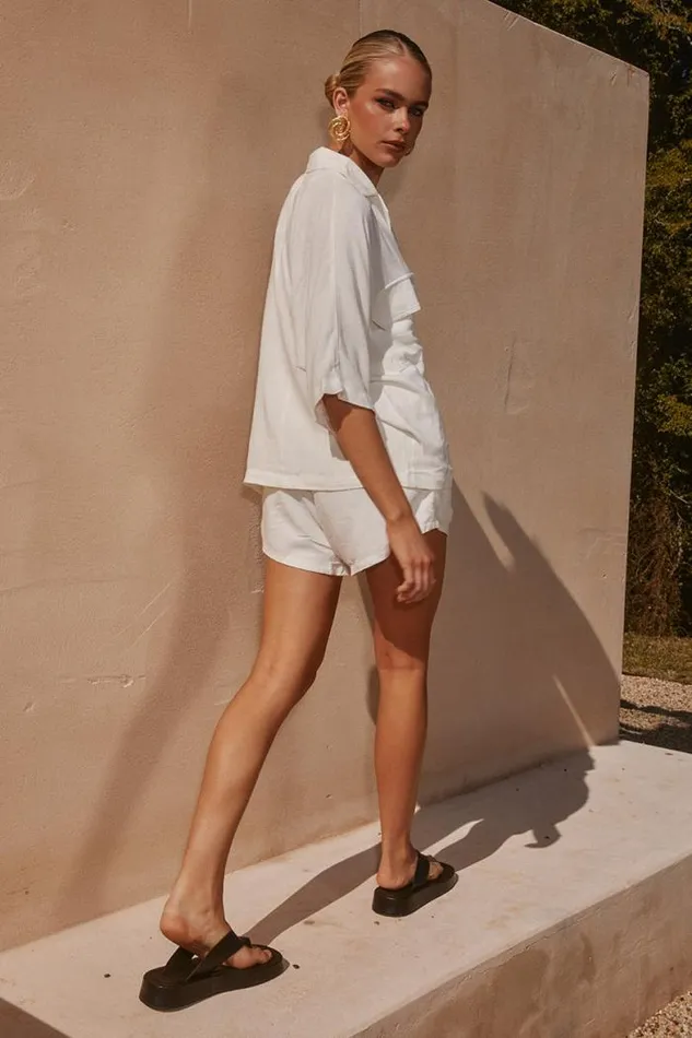 Runaway The Label Shorts Shop HAKUNA PLAIN SHORT 8211 WHITE