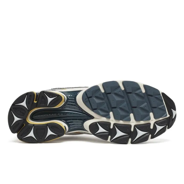 Saucony Lifestyle Women Progrid Triumph 4 Fabricated Future Greysilver