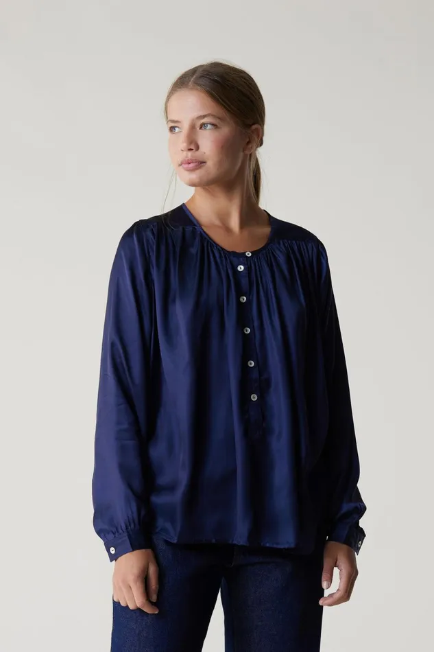 Shirts and Blouses Women Leon and Harper Cake Plain Blouse Black Iris