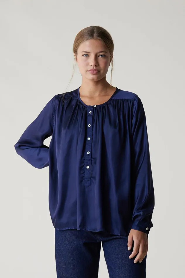 Shirts and Blouses Women Leon and Harper Cake Plain Blouse Black Iris