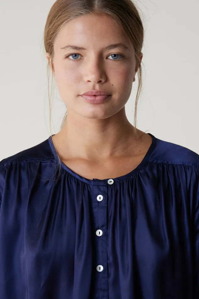 Shirts and Blouses Women Leon and Harper Cake Plain Blouse Black Iris