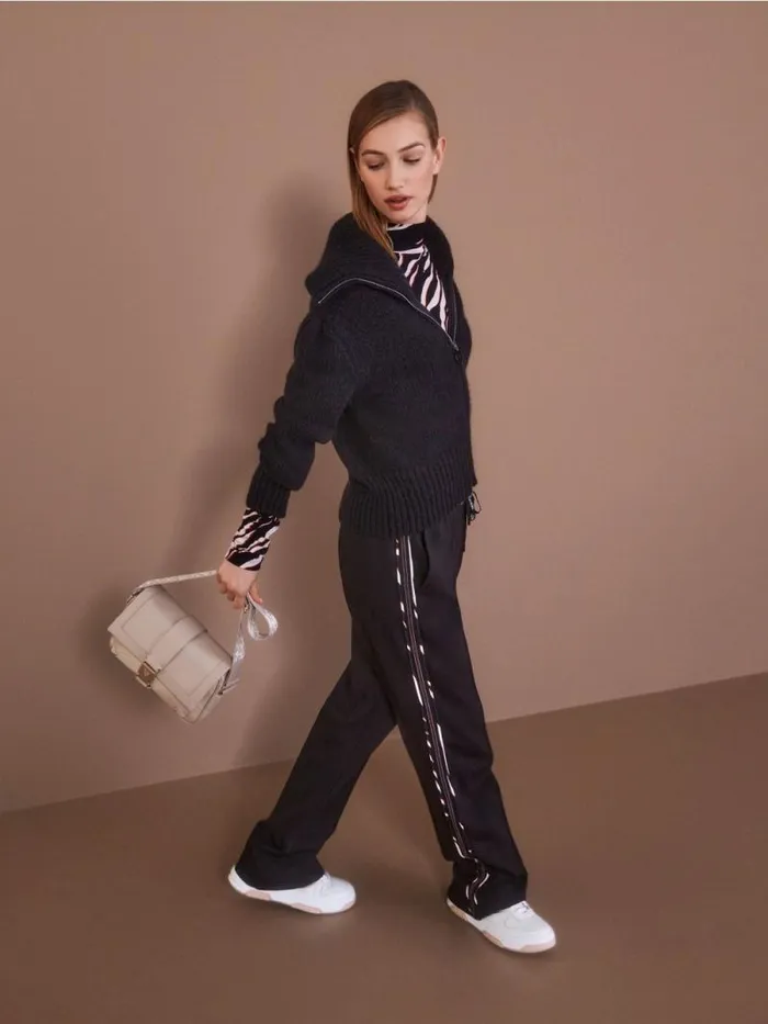 Shirts and Tops Damen Marc Cain LangarmShirt Mit LeoPrint Campari