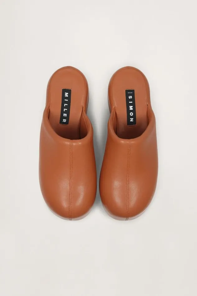 Shop Simon Miller BUBBLE CLOGS Bubble Clog Caramel