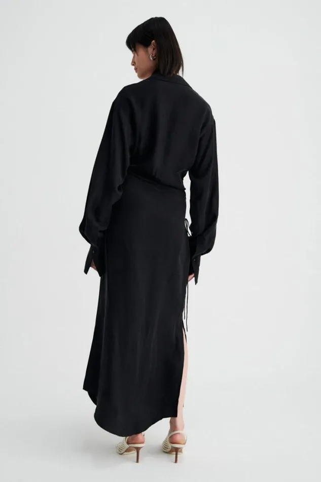 Shop SUBOO Dresses Halley Maxi Shirt Dress 8211 Black