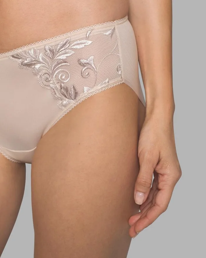 Soma Vanishing Edge Sensuous Lace Hipster Champagne Dreams Women Panties