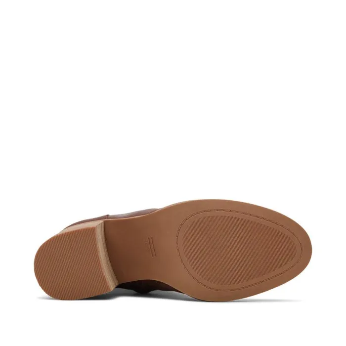 Toms Boots and Booties Evelyn Heeled Boot Leather Chestnut 8211 Women