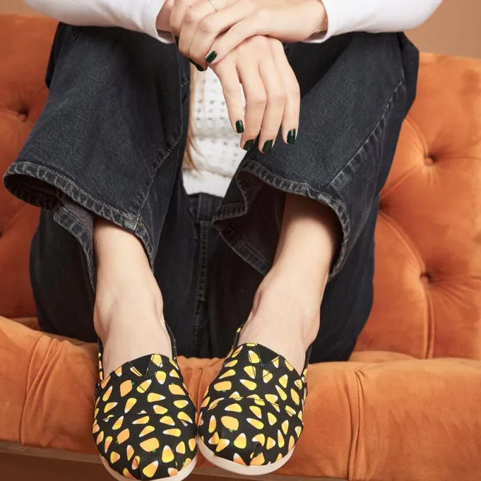 Toms TOMS Classics Alpargata Cloudbound Candy Corn Print 8211 Women Toms TOMS Classics Alpargata Cloudbound Candy Corn Print 8211 Women