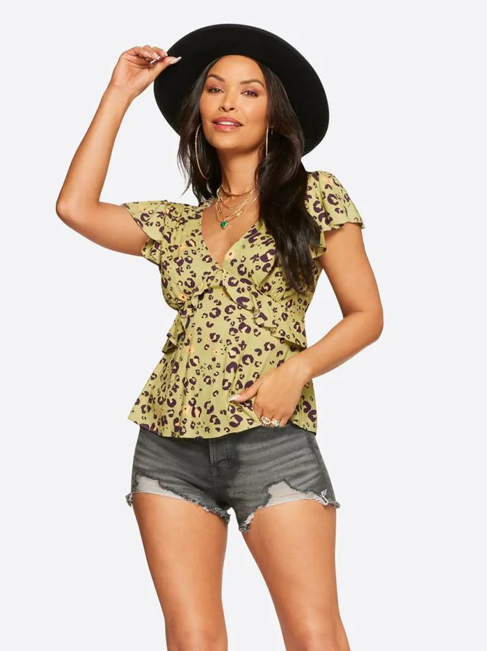 Tops Clothing Jessica Simpson Brooklyn Top In Flora Cheetah