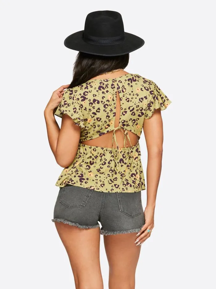 Tops Clothing Jessica Simpson Brooklyn Top In Flora Cheetah