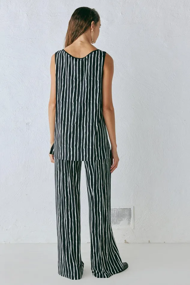 VRG GRL Aster Top Black Stripe Women Sets VRG GRL Aster Top Black Stripe Women Sets
