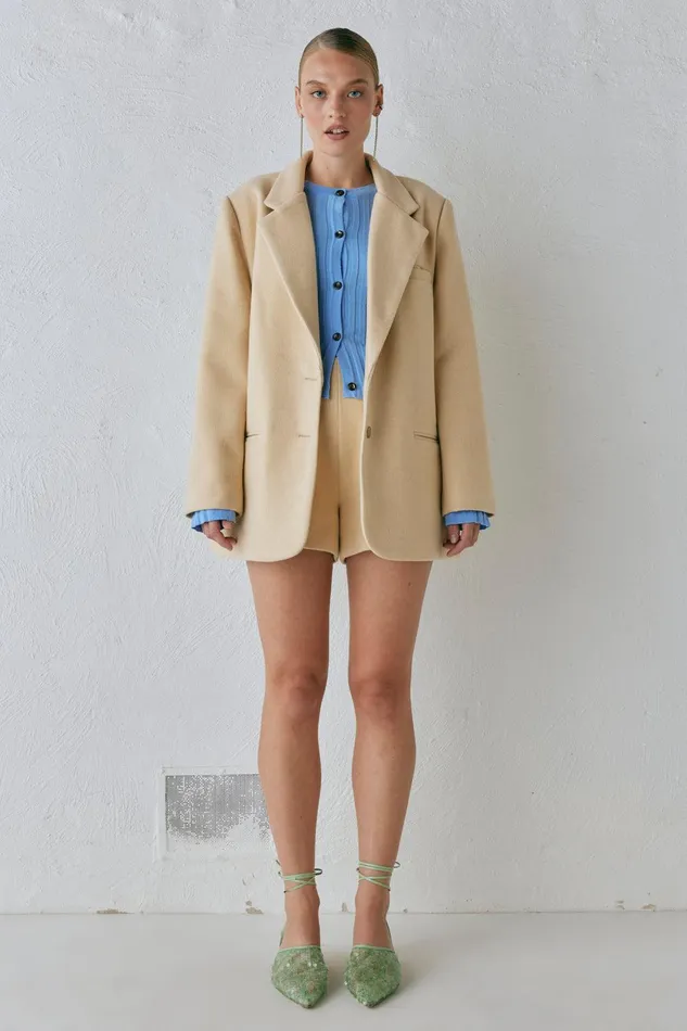 VRG GRL Nada Shorts Butter Women Shorts