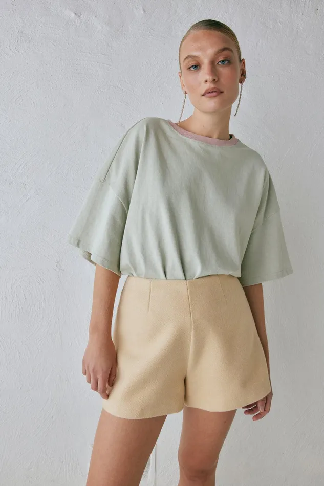 VRG GRL Nada Shorts Butter Women Shorts
