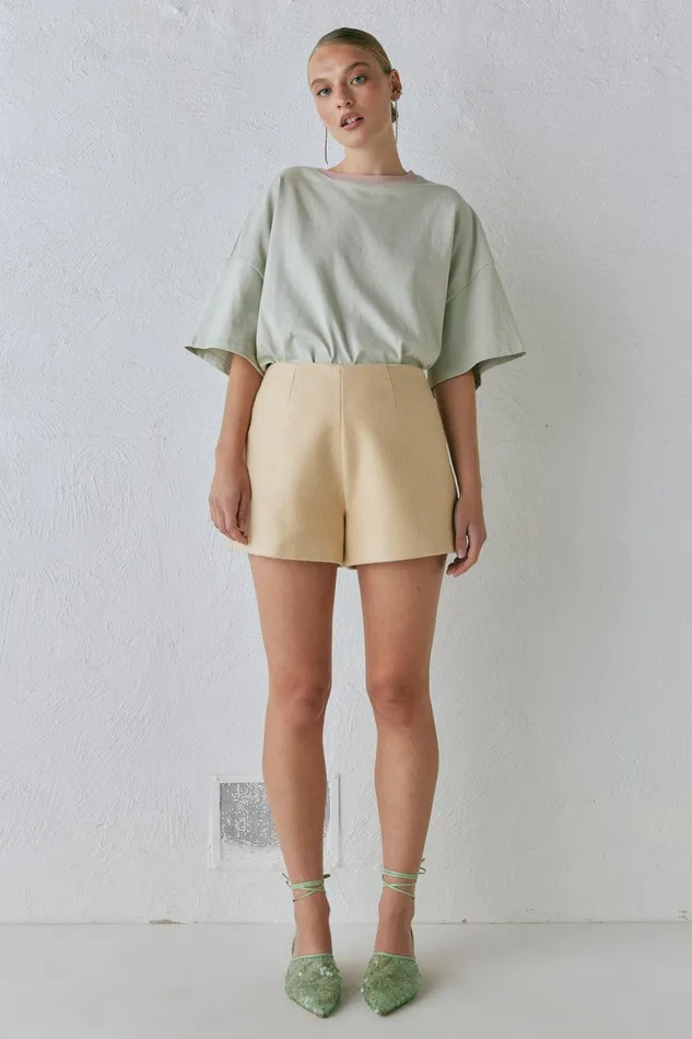 VRG GRL Nada Shorts Butter Women Shorts