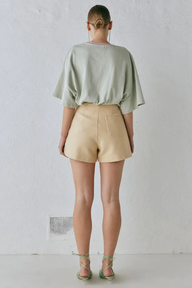 VRG GRL Nada Shorts Butter Women Shorts