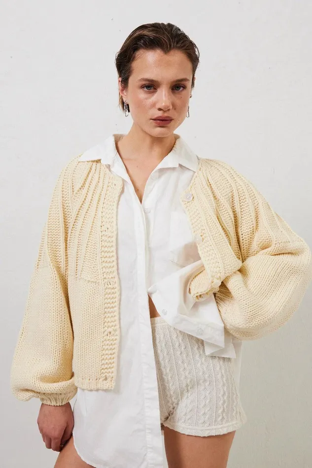 VRG GRL Riley Knit Cardigan Cream Women Cardigans