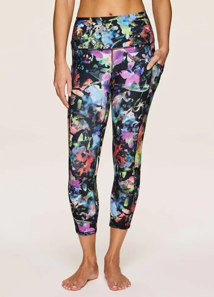 Women Blooming For You Super Soft Capri Multi RBX Active Leggings