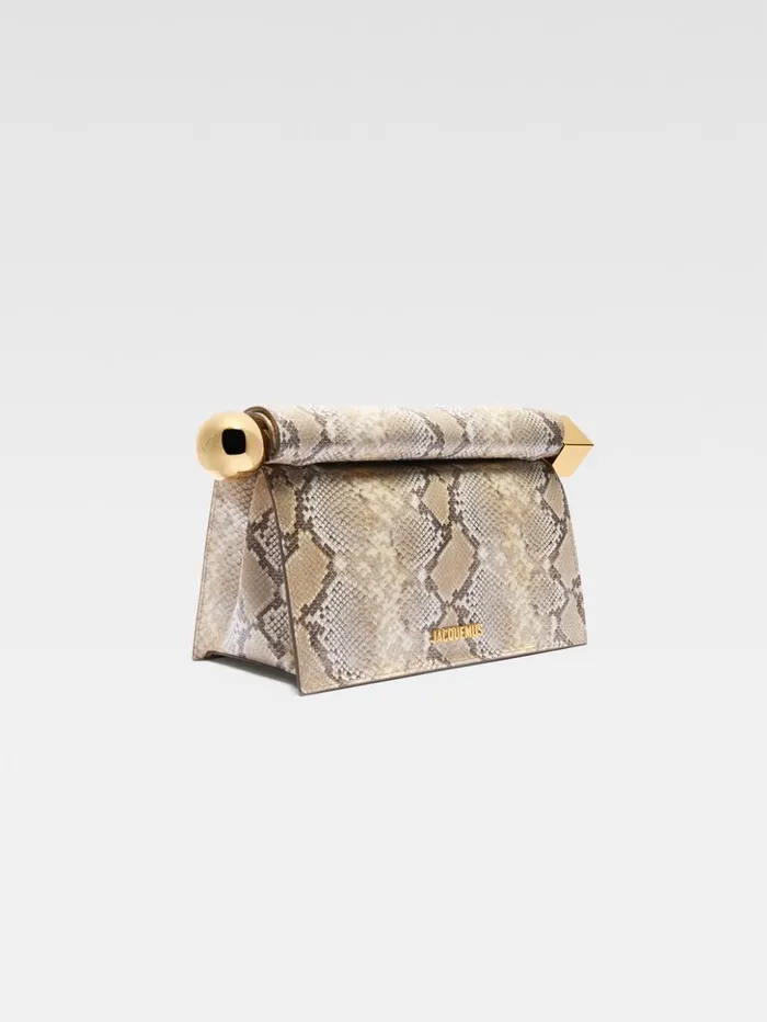 Women Crossbody and Handbags JACQUEMUS The Rond Carr Clutch Beige Women Crossbody and Handbags JACQUEMUS The Rond Carr Clutch Beige