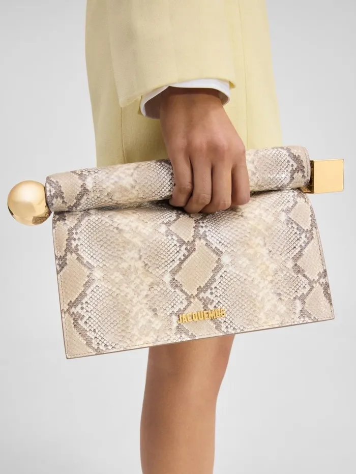 Women Crossbody and Handbags JACQUEMUS The Rond Carr Clutch Beige Women Crossbody and Handbags JACQUEMUS The Rond Carr Clutch Beige