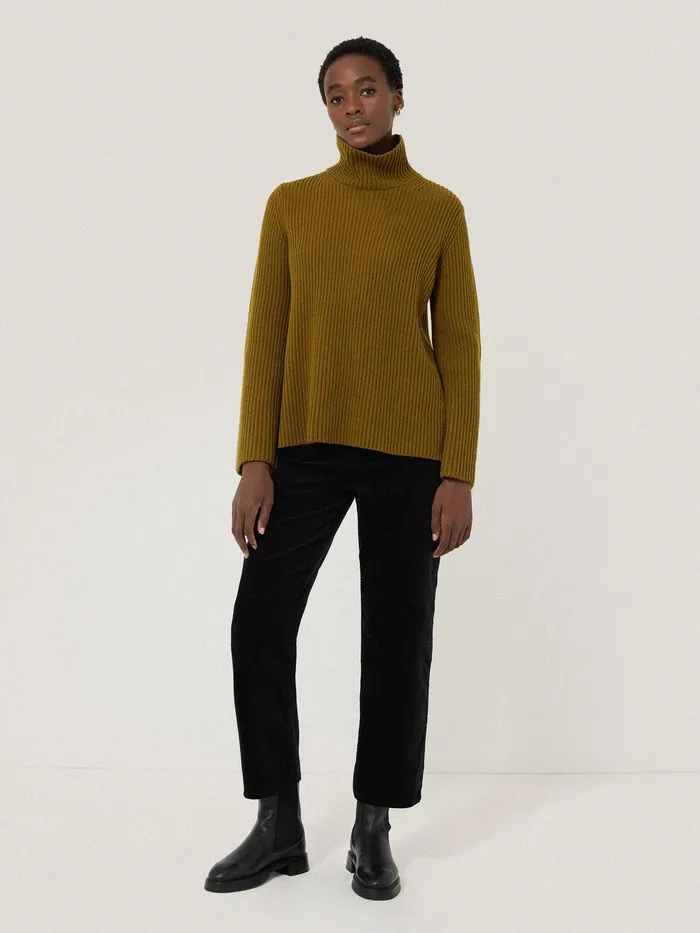 Women Delmont Velvet Tapered Jean Black Jigsaw Party