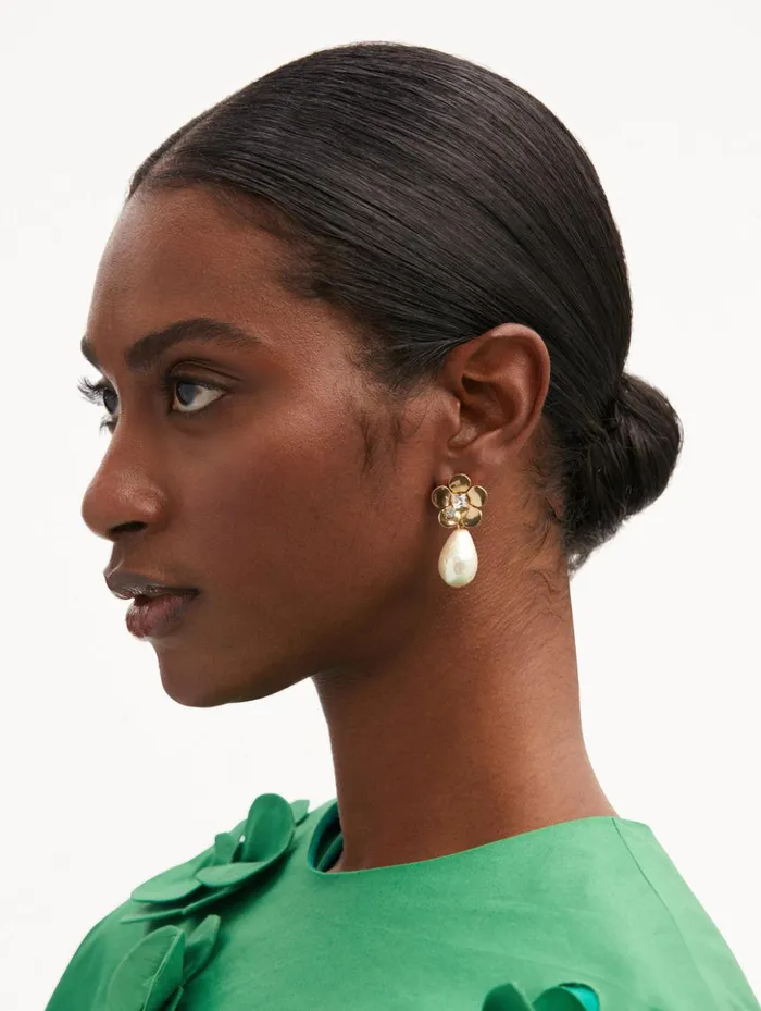 Women Earrings Oscar De La Renta Flower Pearl Drop Earrings Pearl