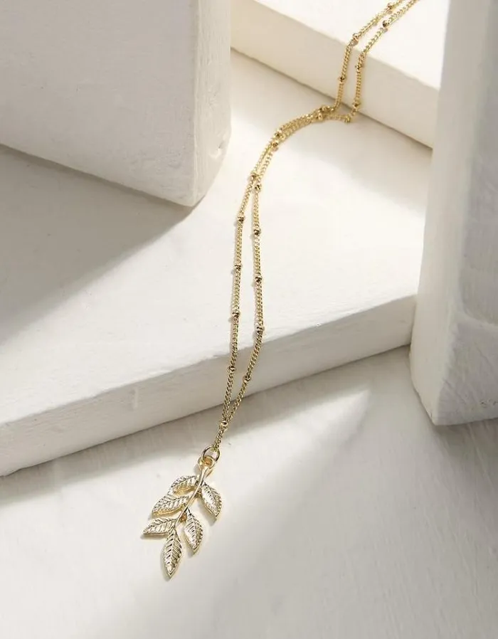 Women FatFace Jewelry Leaf Necklace Gold